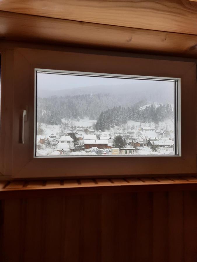Appartamento Domashnya Oselya Verkhovyna Esterno foto